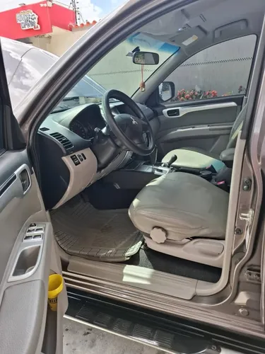 Mitsubishi Montero Sport