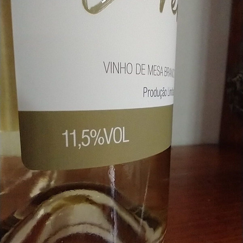 Vinho Branco Demi-sec Nacional Chesini Le Ragazze Lorena