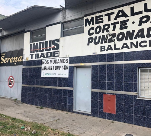 Venta De Deposito De 780 M2 En Pompeya