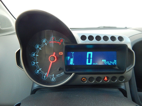 Imagen 11 de 15 de Chevrolet Sonic Ls 2016 Blanco