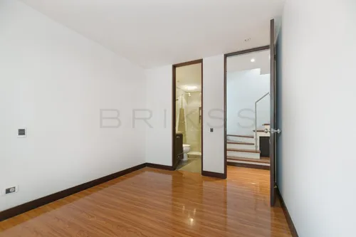 Apartamento En Arriendo En Los Rosales. Cod A3073