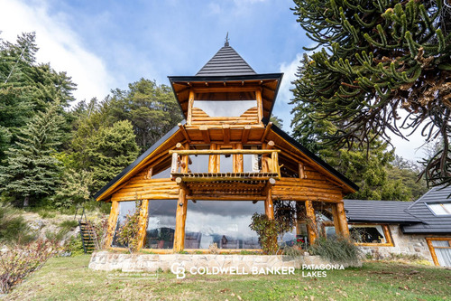 Venta Exclusiva Casa De 5 Dormitorios, 4 Baños En Barrio Del Golf, Llao Llao, Bariloche