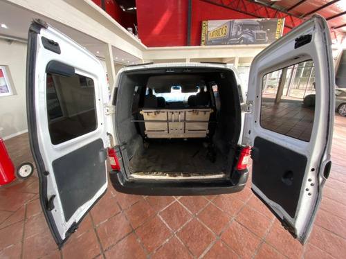Imagen 11 de 12 de Citroen Berlingo Furgon Mixto 1.4 Manual 2013