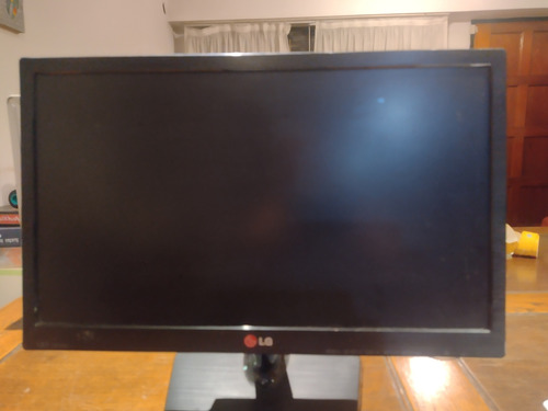 Monitor Led Lg 19en33 Para Reparar O Usar Como Repuesto Negro (Usado)