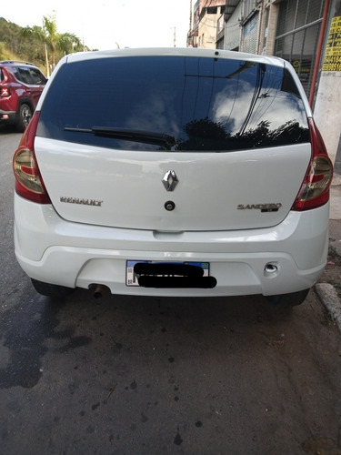 Imagem 2 de 11 de Renault Sandero Expression 1.6 8v Flex 2011