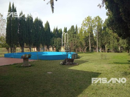 Imagen 3 de 16 de Quinta En Venta En Otamendi - Campana