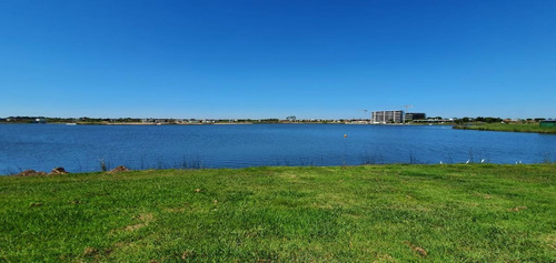 Imagen 1 de 8 de Terreno - Marinas