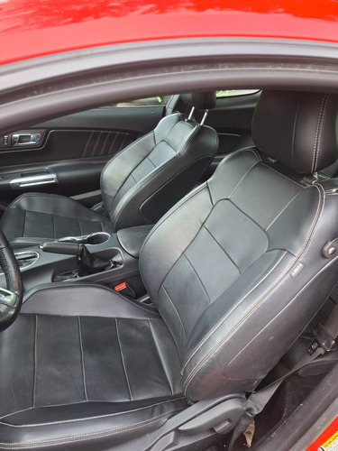 Ford Mustang 2.3 ecoboost T/A piel