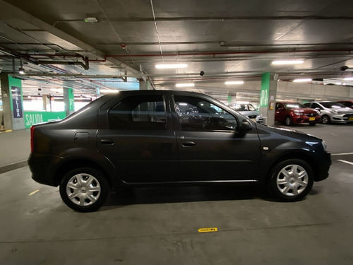 Imagen 13 de 25 de Renault Logan Familier