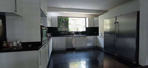 Imagen 7 de 30 de Liliana Martinez Remax Vende Casa En La Urbanizacion Altos De Guataparo Cd 10185