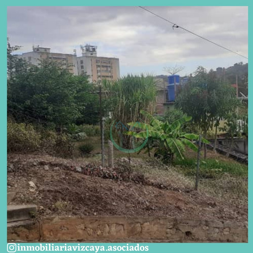 Imagen 2 de 5 de Terreno En Venta En El Centro De Charallave