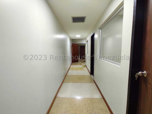 Imagen 6 de 30 de Oficina En En Venta En El Centro De Barquisimeto, Lara _ Monica Carrasquel 0424/556.57.59#