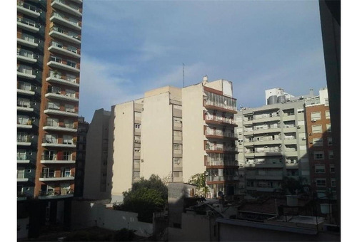 Monoambiente De Execlente Categoria.