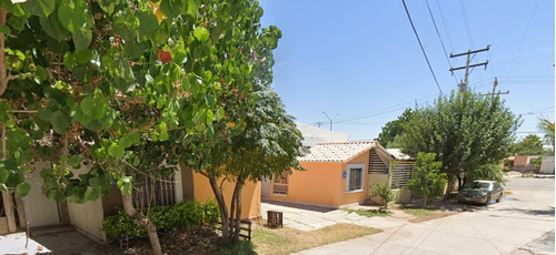 Casa En Remate Bancario En Cerrada San Arturo , La Amistad , Torreon , Coahuila -ngc