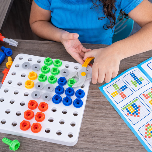 Caja De Herramientas De Diseño Y Perforación De Toy Educatio