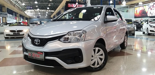Toyota Etios 1.5 X Sedan 16v