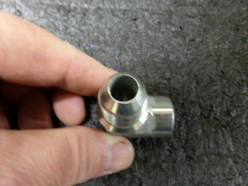 Aeroquip 2025-6-8s Adapters - Adapter, Sae 37 90 Elbow Ddc