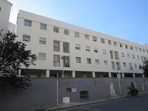 Venta Apartamento De 3 Dormitorios Al Frente - Aguada