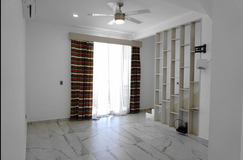 Departamento En Renta Amueblado, 2 Recamaras, Arbolada, Av. Huayacán, Cancún