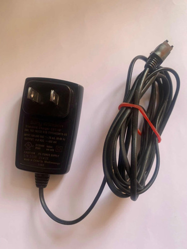 Cargador Sony Ericsson Cst-13 Primera Generación Más Antigua Negro (Usado)