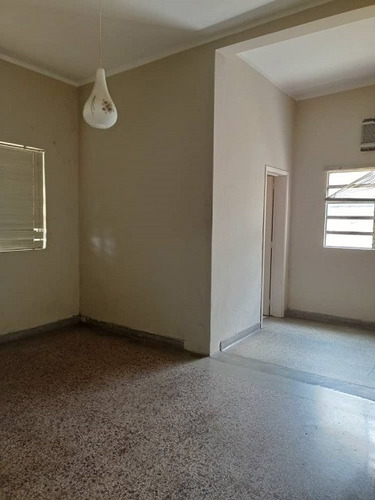 Imagen 5 de 11 de Ofrece Casa Para La Venta En Guaparo