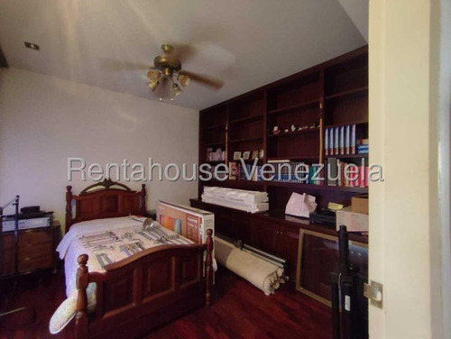 Apartamenot En Venta En El Peñon 25-10877