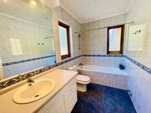 Deslumbrante Casa En Consolidado Condominio (95941)