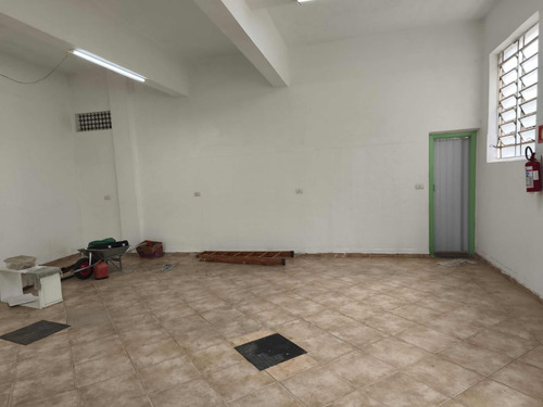 Galpão Comercial Aprox 200m2 Com 2 Banho, Copa, Escritório