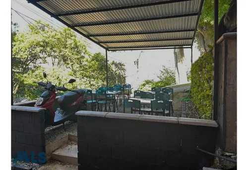 Casa 3 Niveles Con Opotunidad De Ampliación(mls#248282)