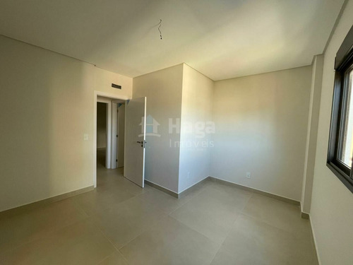 Imagem 9 de 19 de Apartamento À Venda No Bairro Gravatá - Navegantes/sc - 1554