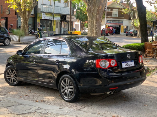 Volkswagen Vento Advance 2.5 - 2009