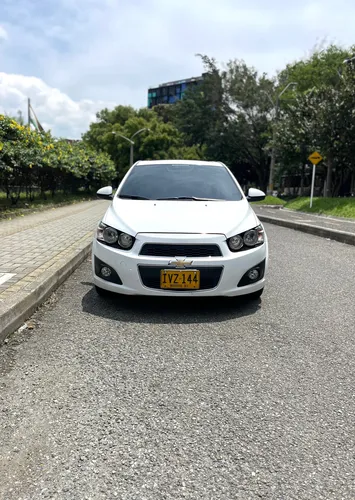 Chevrolet Sonic 1.6 Lt 5 p