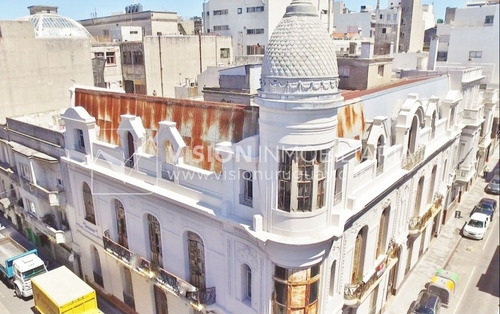 Imagen 16 de 30 de Edificio Palacio Amézaga, Oportunidad De Inversión, A Reciclar Para Sede Corporativa, Oficinas U Otro Destino, 1500 M2 En El Corazón De La Cd. Vieja.