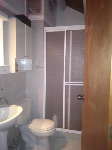 Imagen 12 de 17 de Townhouse Quintas Del Norte Naguanagua Calle Abierta Nb