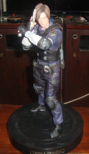 Figura Leon S. Kennedy De Resident Evil