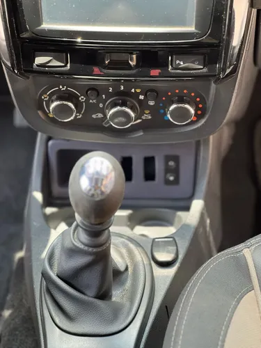 Renault Duster Oroch 2.0 Dynamique