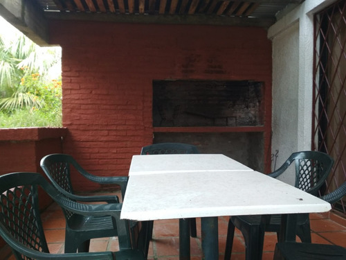 Alquiler Casa Piriapolis 5 Personas Con Parrillero 125 Dolares X Dia Playa 2 Cuadras