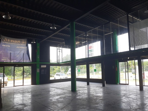 Imagen 2 de 8 de Local Comercial En Renta, Solidaridad, Quintana Roo