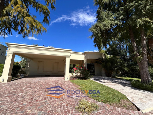 Casa En Venta En San Diego C.c