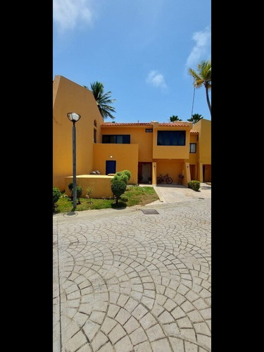 V.larez Vende Townhouse Complejo Turístico Recreacional Caribbean Marina & Beach Club Vith-006