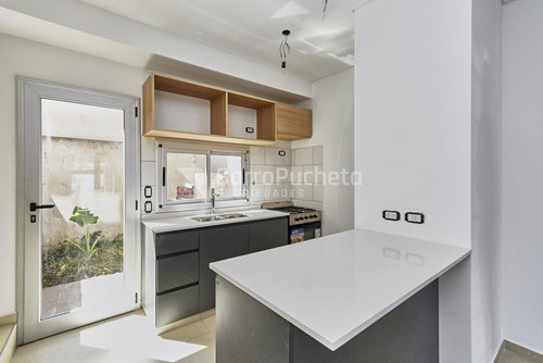 Imagen 12 de 30 de Duplex Con Cochera, Terraza Y Playroom - Moron Sur (uf1)