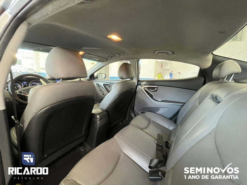 Imagem 8 de 13 de Hyundai Elantra Gls 1.8 16v Aut. 2013