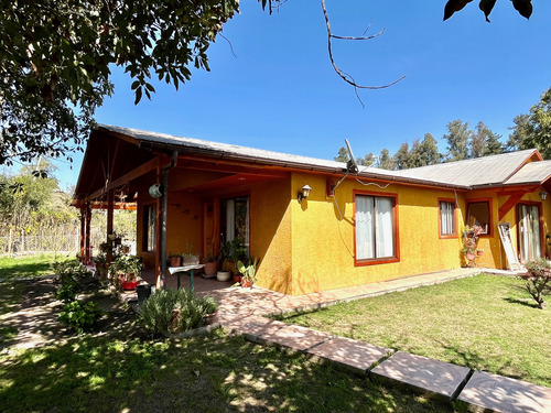 Dos Casas En Parcela De 5.000 Mts. En Linderos