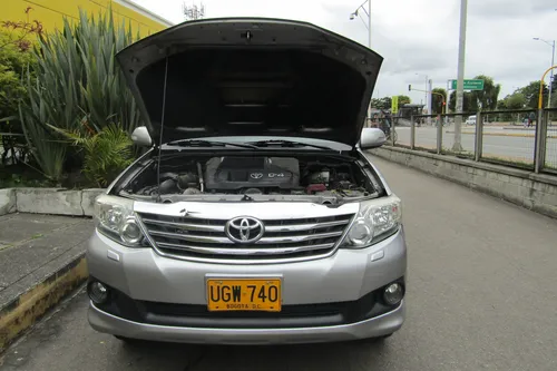 Toyota Fortuner 3.0 Sr5