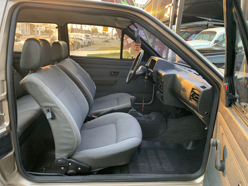 Imagem 12 de 14 de Volkswagen Voyage 1.8 Cl 8v Álcool 2p Manual