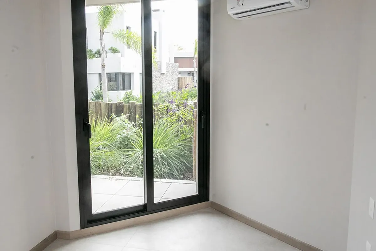 Apartamento En Alquiler En Carrasco 10239, A Estrenar, Con Jardín Y Amenities Premium · Foto 5