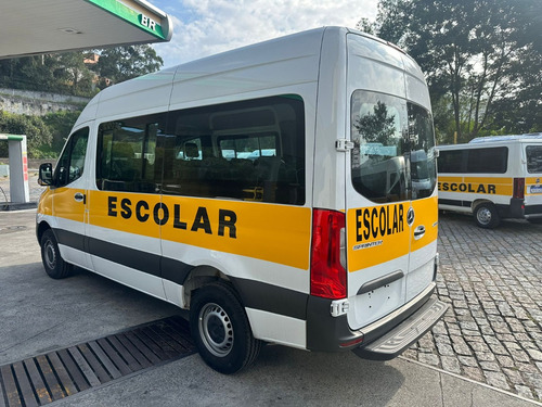 Mercedes-Benz Sprinter Van 417