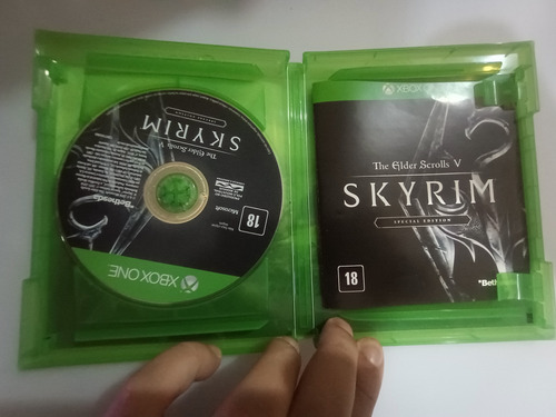 The Elder Scrolls V: Skyrim (remasterizado) - Xbox One (Usado)