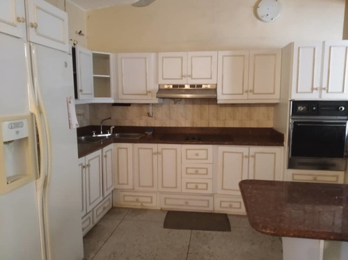Imagen 6 de 13 de Casa En Jardín Levante Puerto Ordaz