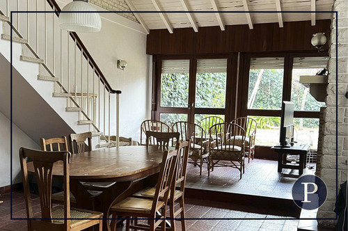 Chalet En Prestigioso Barrio Playa Grande